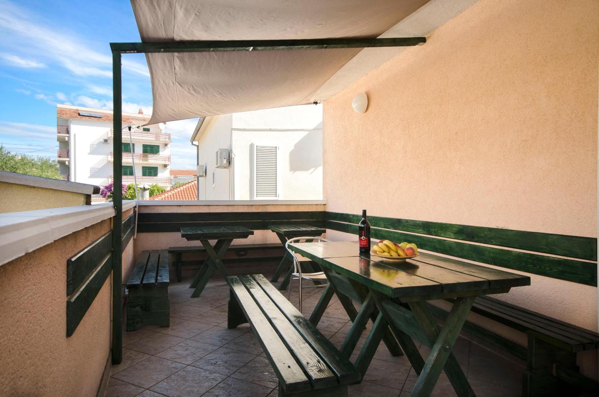 Apartments And Rooms Mladen Водице Экстерьер фото