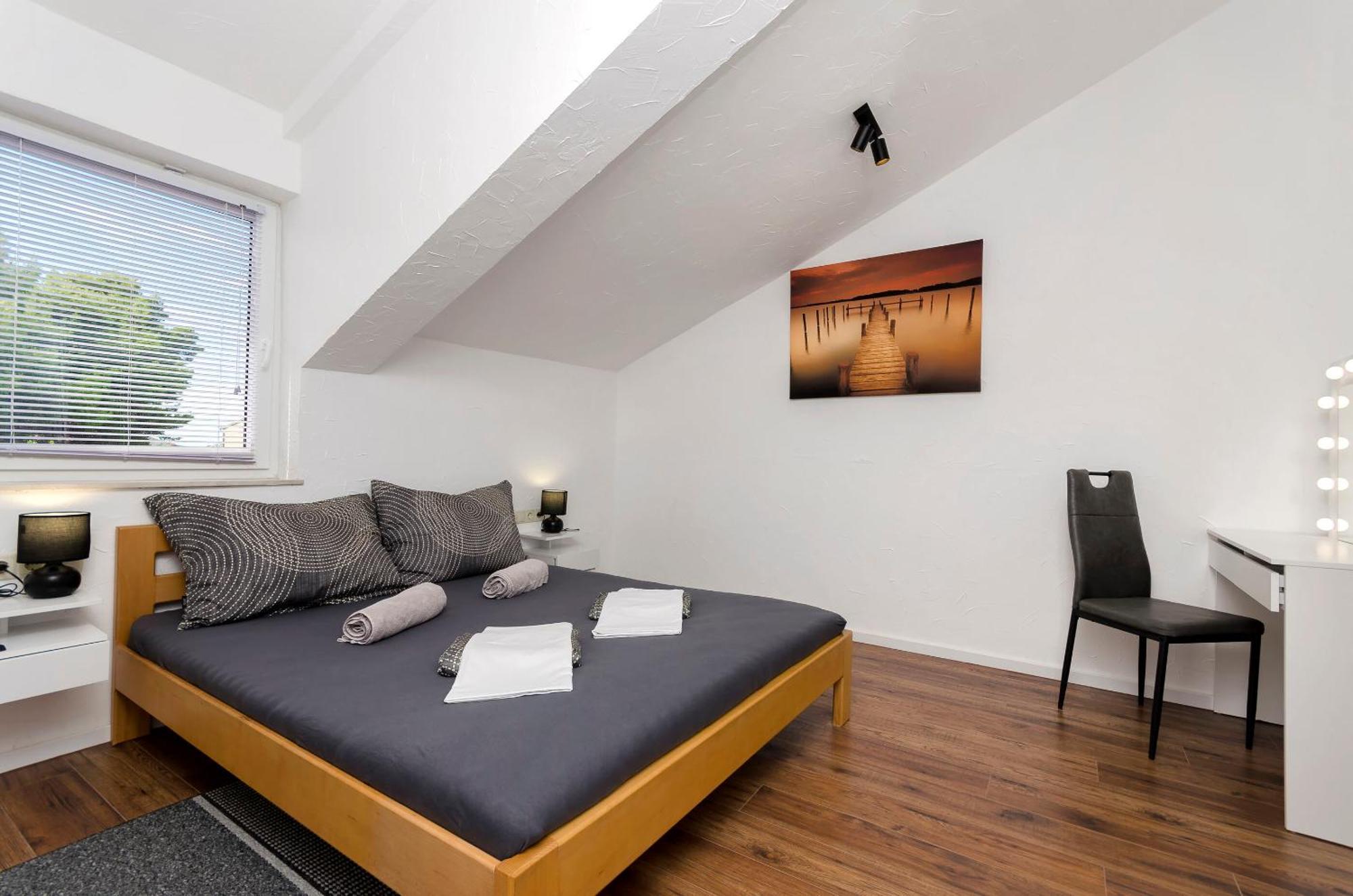 Apartments And Rooms Mladen Водице Экстерьер фото